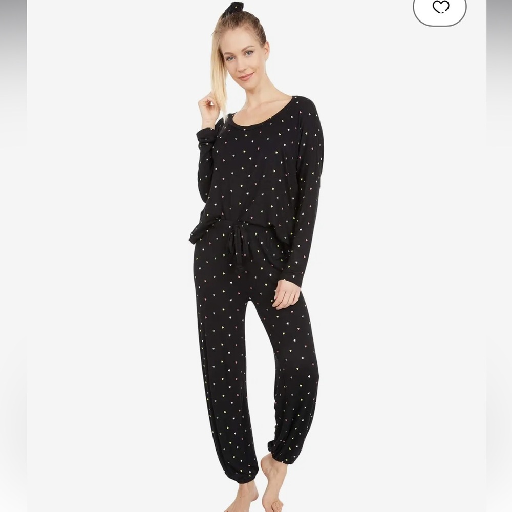 Revolve Plush hearts pajama set new XL